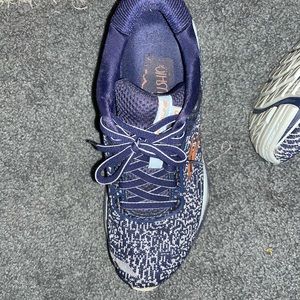 Brooks Adrenaline Sneakers